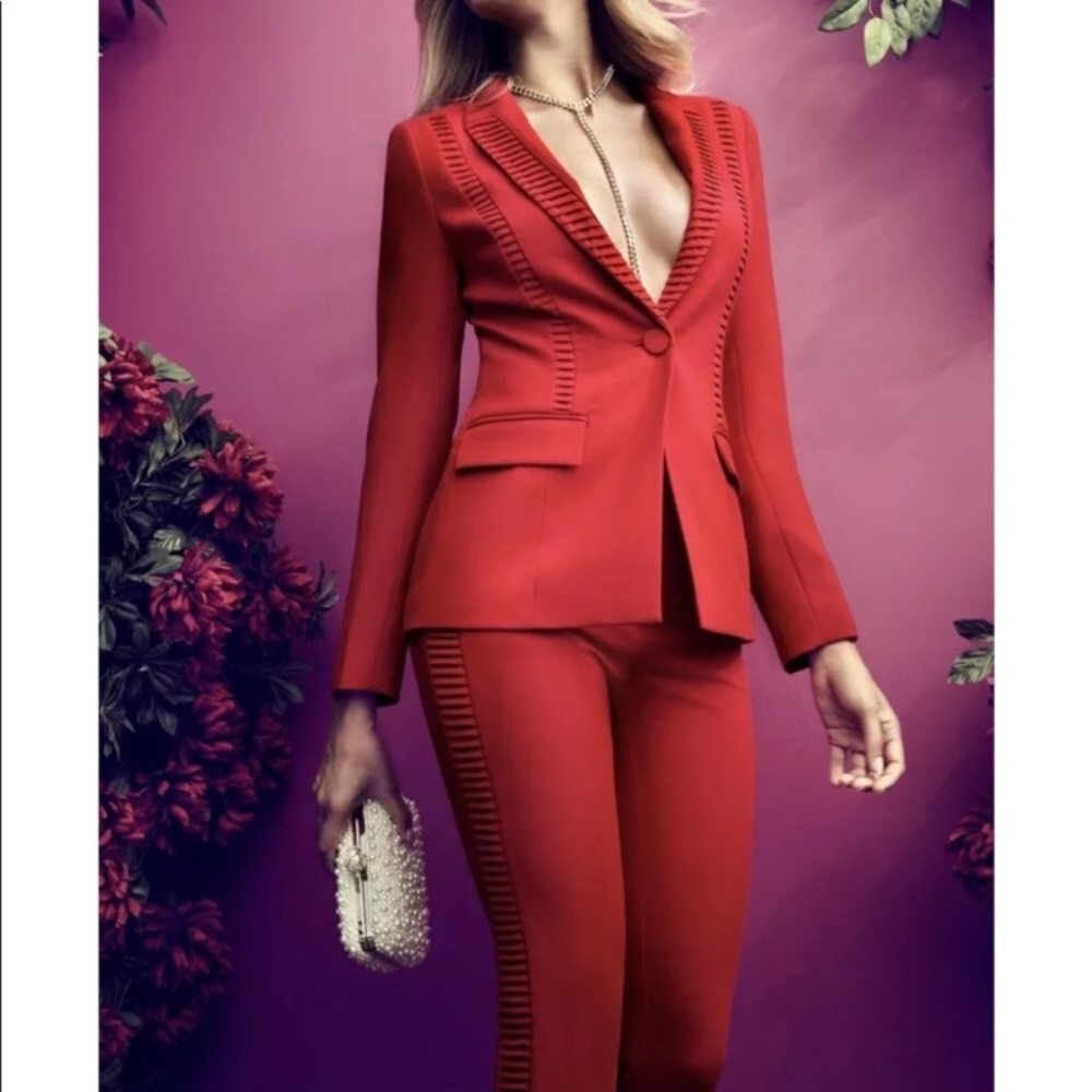 MARCIANO RED NWOT DRESS SIDE DETAILED HIGHRISE BADAZZ PANTS SIZE SMALL